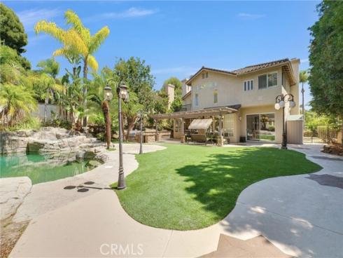7521 E Hollow Oak   Road, Anaheim, CA