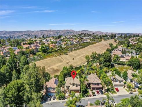 7521 E Hollow Oak   Road, Anaheim, CA