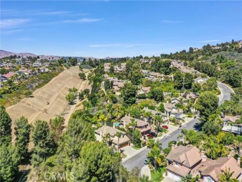 7521 E Hollow Oak   Road, Anaheim, CA