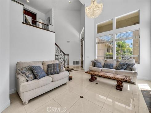 7521 E Hollow Oak   Road, Anaheim, CA