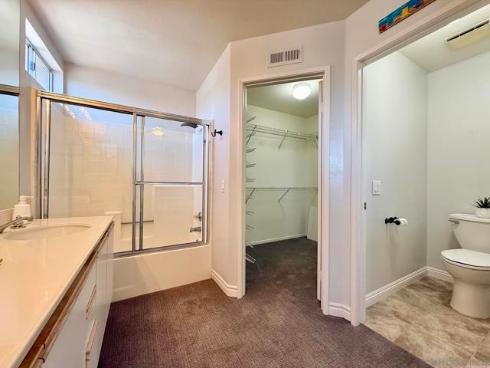 992 S Country Glen Way , Anaheim, CA