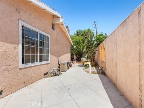 3927 E Rogue , Anaheim, CA