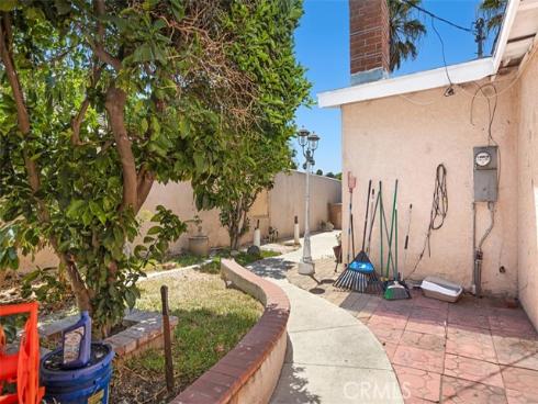 3927 E Rogue , Anaheim, CA