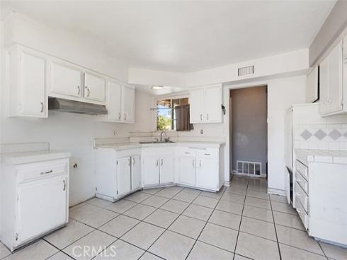3927 E Rogue , Anaheim, CA