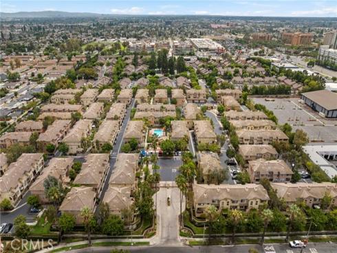 343 W Summerfield Circle, Anaheim, CA