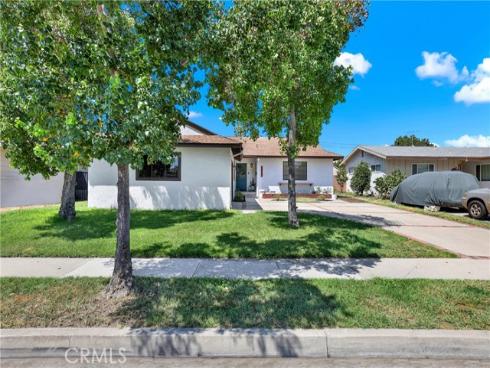 1777 W Siva , Anaheim, CA