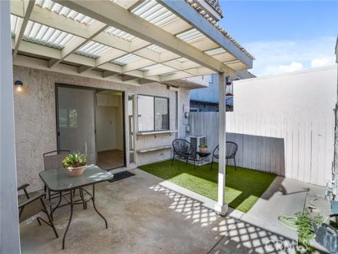 2155 W Banbury Circle, Anaheim, CA
