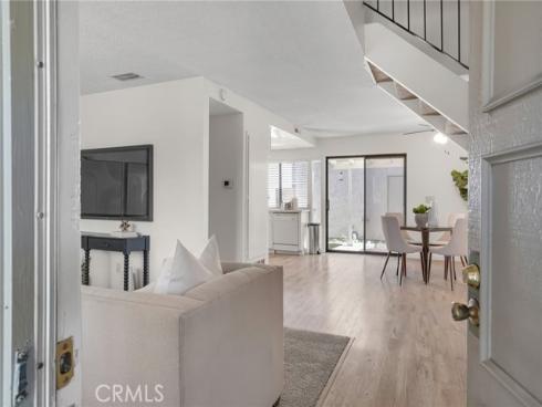 2155 W Banbury Circle, Anaheim, CA