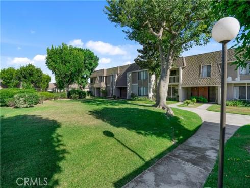 2155 W Banbury Circle, Anaheim, CA