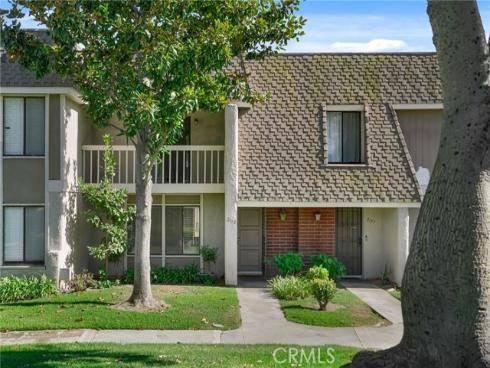 2155 W Banbury Circle, Anaheim, CA