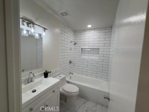 1021 W Lamark Ln  , Anaheim, CA