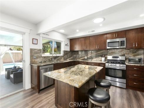 3238 W Ravenswood , Anaheim, CA