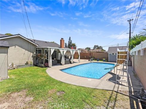 3238 W Ravenswood , Anaheim, CA