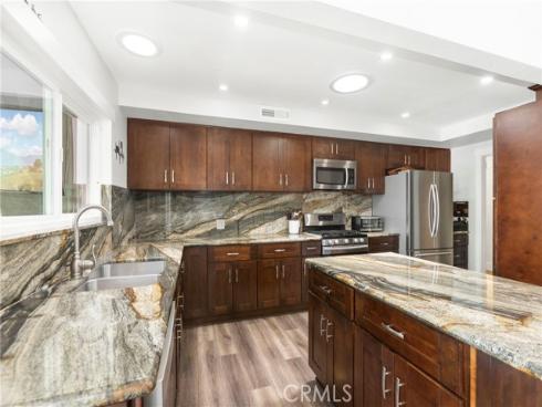 3238 W Ravenswood , Anaheim, CA