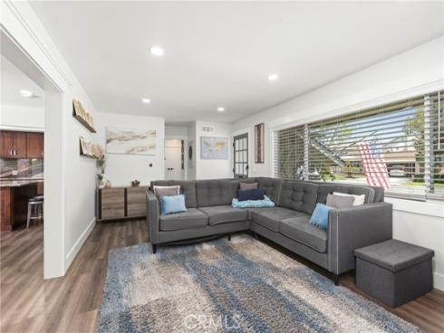 3238 W Ravenswood , Anaheim, CA