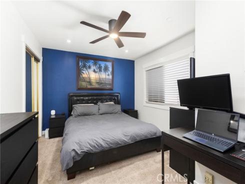 3238 W Ravenswood , Anaheim, CA