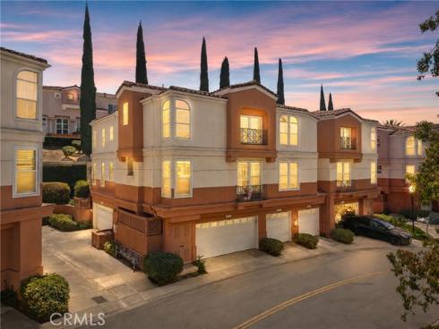 8086 E. Venice