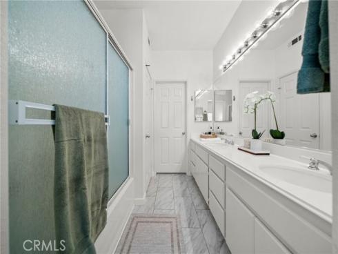 8086 E Venice , Anaheim, CA
