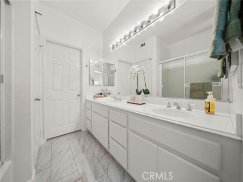 8086 E Venice , Anaheim, CA
