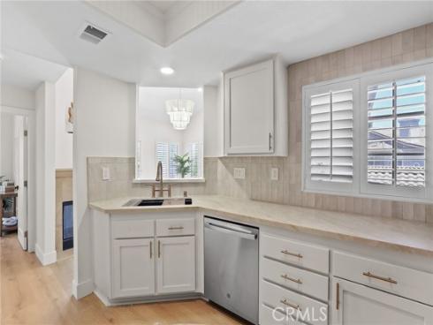 1004 S Dewcrest , Anaheim, CA