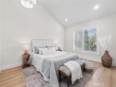 1004 S Dewcrest , Anaheim, CA