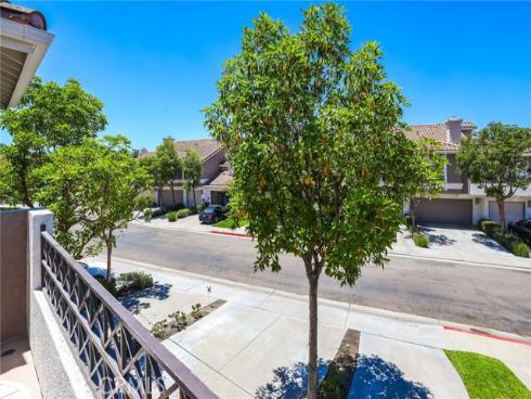1004 S Dewcrest , Anaheim, CA