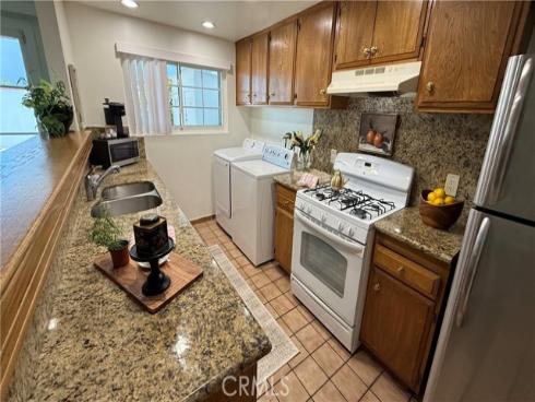 1950 W Glenoaks #a , Anaheim, CA
