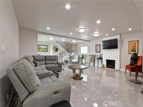 3129 W Olinda , Anaheim, CA