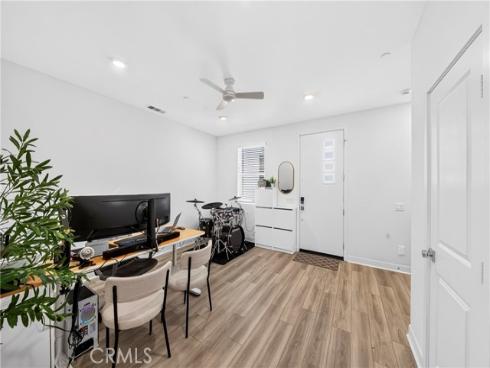 1649 W Lincoln Avenue 103 , Anaheim, CA