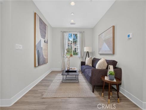 340 S Auburn Heights , Anaheim, CA