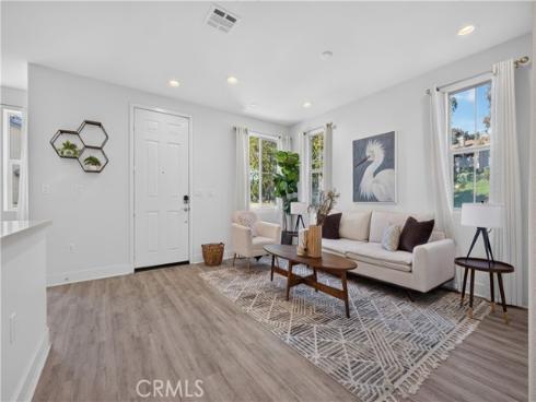 340 S Auburn Heights , Anaheim, CA