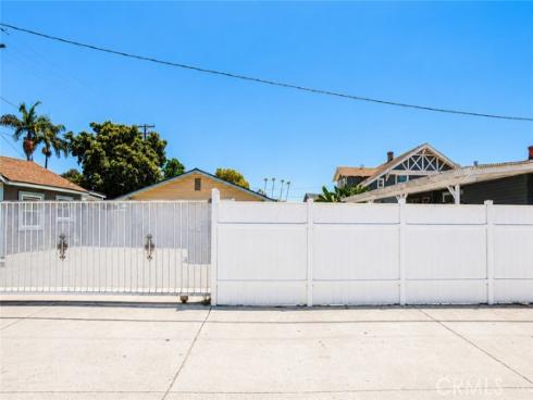 117 E Sycamore , Anaheim, CA