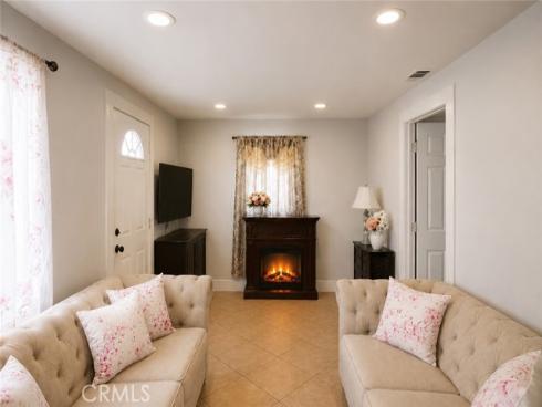 117 E Sycamore , Anaheim, CA