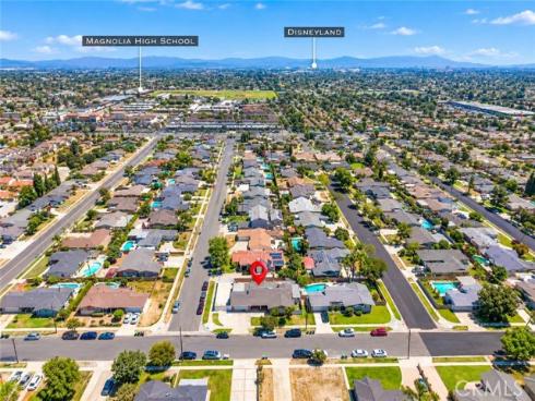 10212  Sherrill  , Anaheim, CA