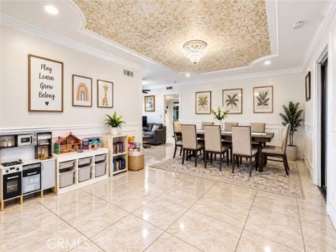 10212  Sherrill  , Anaheim, CA