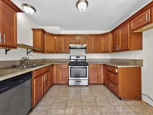 1381 S Walnut 2304 , Anaheim, CA