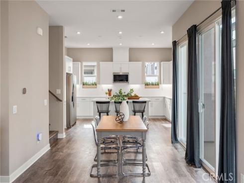1423 W Cara , Anaheim, CA