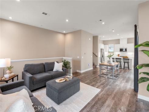 1423 W Cara , Anaheim, CA