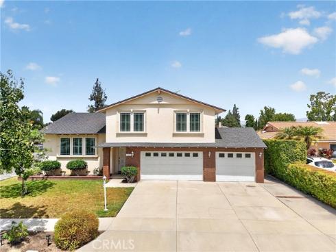 5901 E. Hadrians Crescent