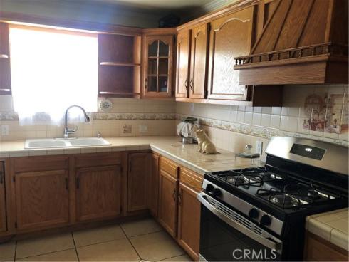 1234 E Oak Street, Anaheim, CA