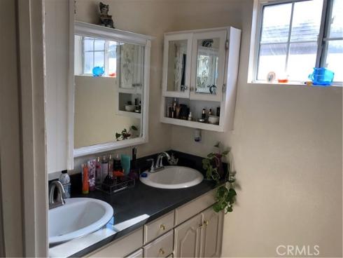1234 E Oak Street, Anaheim, CA