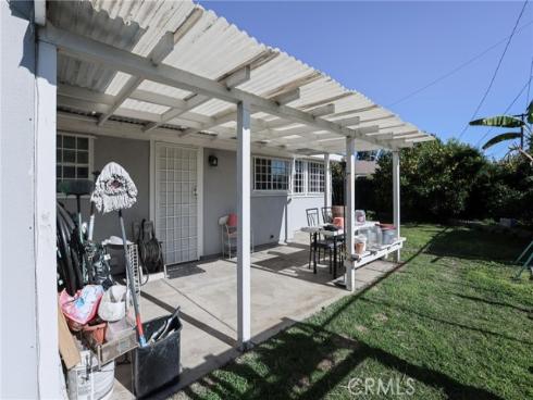 2186 W. Huntington