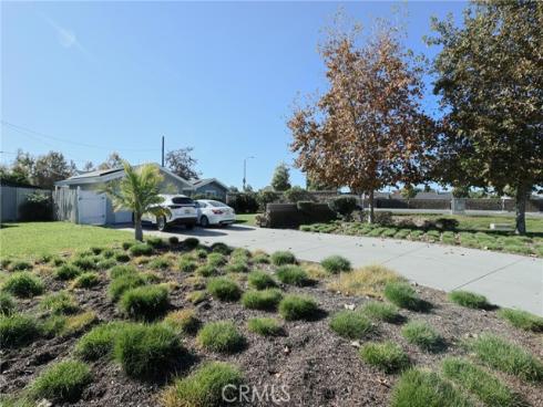 2186 W Huntington , Anaheim, CA