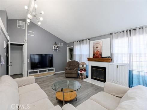 2186 W Huntington , Anaheim, CA