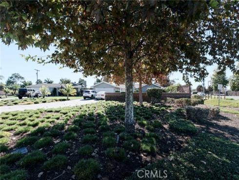 2186 W Huntington , Anaheim, CA