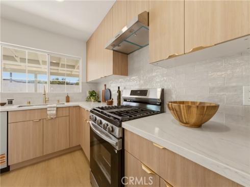 3186 E Radcliffe , Anaheim, CA