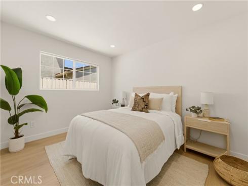 3186 E Radcliffe , Anaheim, CA