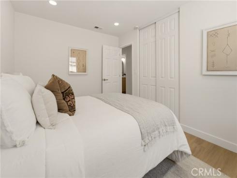 3186 E Radcliffe , Anaheim, CA