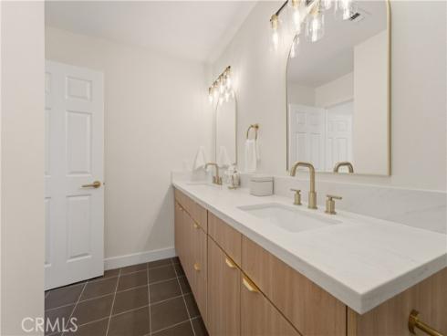 3186 E Radcliffe  , Anaheim, CA