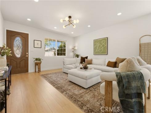 3186 E Radcliffe , Anaheim, CA